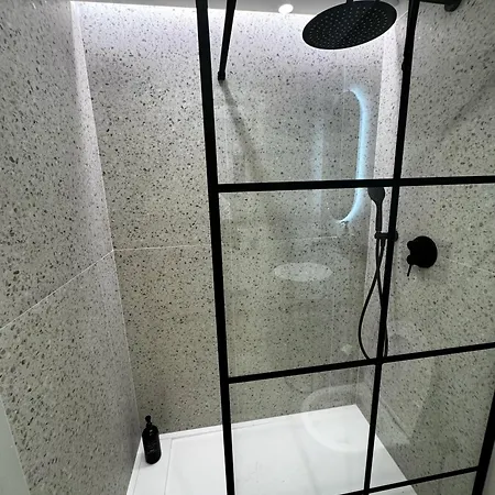 Sole Premium Balcony Overlooking Basilica *